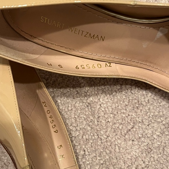 Stuart Weitzman 100 Pump excellent condition worn only once - Picture 4 of 7